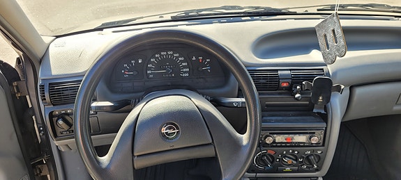 Opel Astra 7 of 8