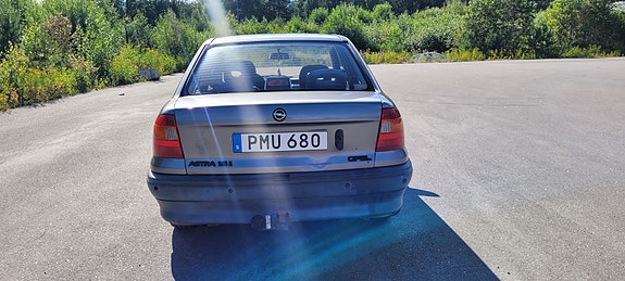 Opel Astra 5 of 8