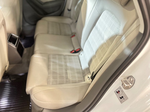 Audi A4 7 of 12