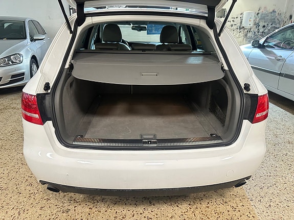 Audi A4 11 of 12