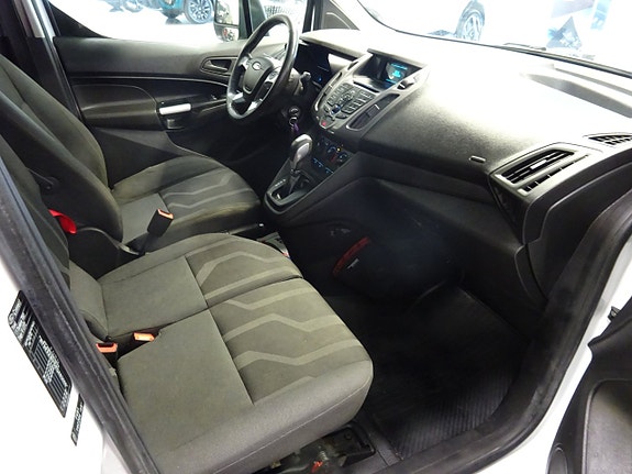Ford Transit Connect 4 of 8