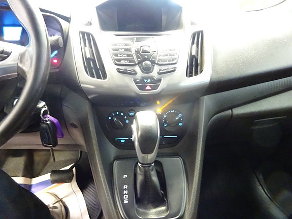 Ford Transit Connect 6 of 8