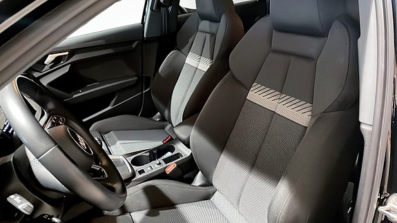 Audi A3 8 of 13