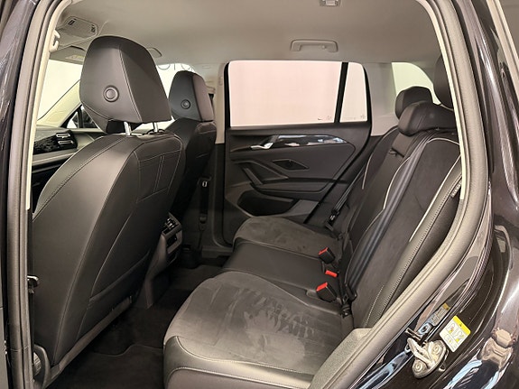 Volkswagen Tiguan 9 of 15