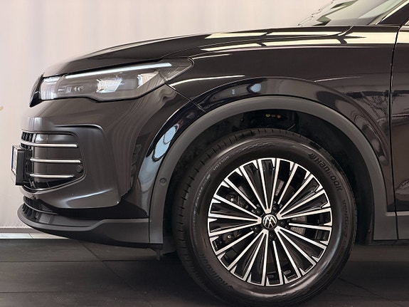 Volkswagen Tiguan 6 of 15