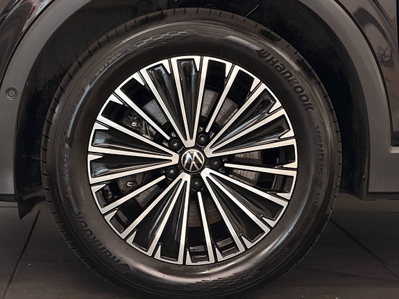 Volkswagen Tiguan 7 of 15