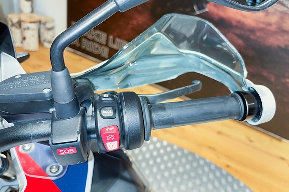 BMW R 1250 GS Adventure |Sidoväskor|Extraljus|Lågt chassi|Nyservad|SE SPEC| 10 of 10
