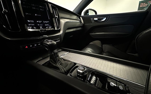 Volvo XC60 18 of 18