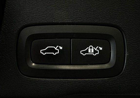 Volvo XC60 7 of 18
