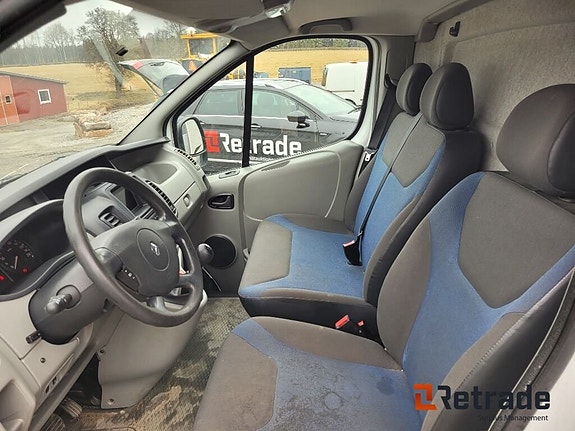 Renault Trafic 5 of 5