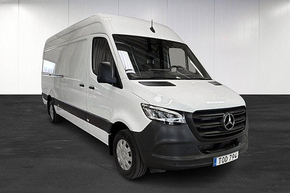 Mercedes-Benz Sprinter 317 2 of 5