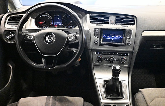 Volkswagen Golf VII 20 of 30