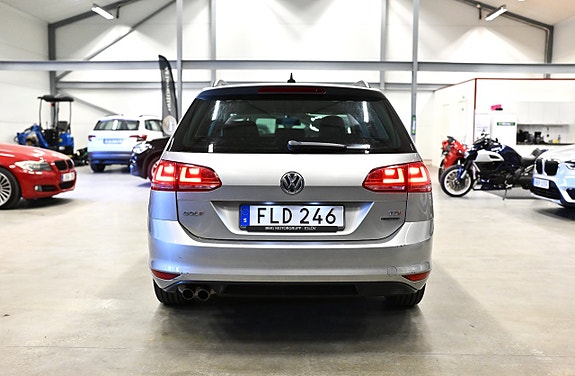 Volkswagen Golf VII 6 of 30
