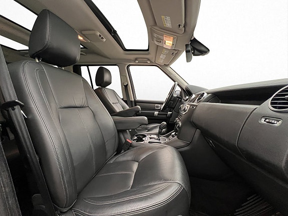 Land Rover Discovery 4 24 of 30