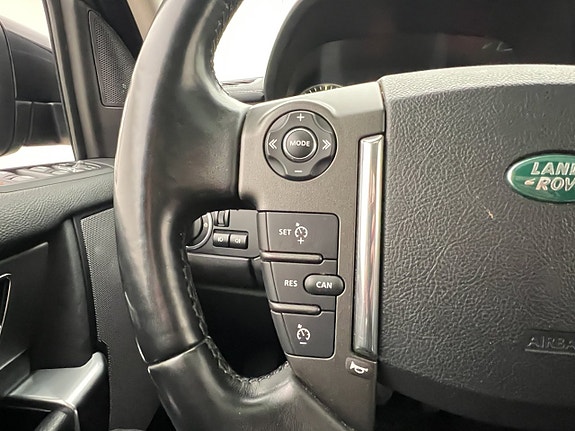 Land Rover Discovery 4 15 of 30