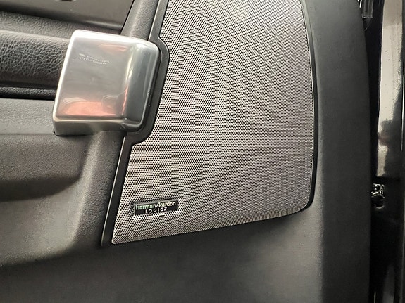 Land Rover Discovery 4 14 of 30