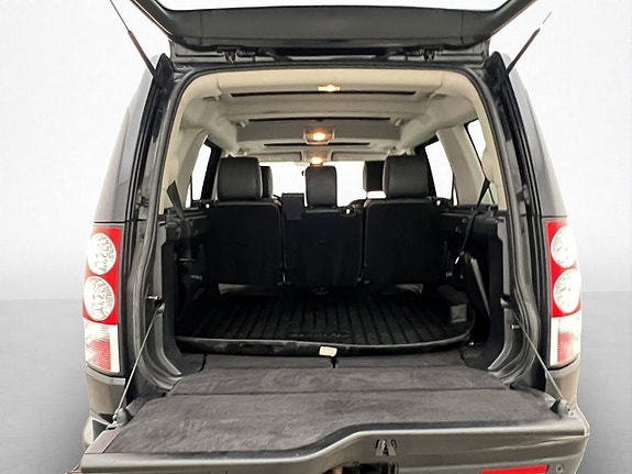 Land Rover Discovery 4 29 of 30