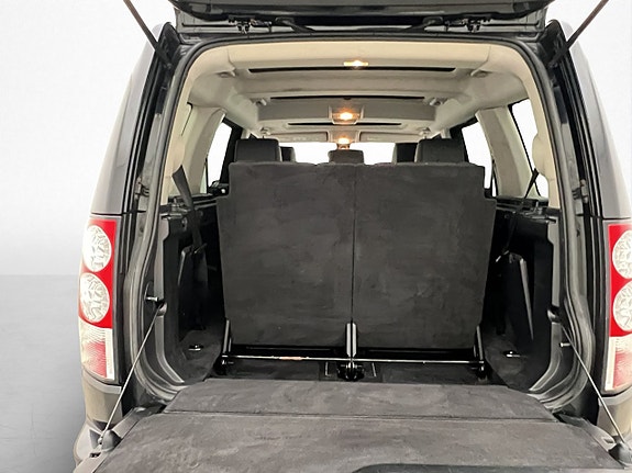 Land Rover Discovery 4 30 of 30