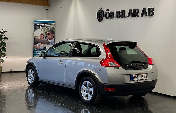 Volvo C30 3 of 5