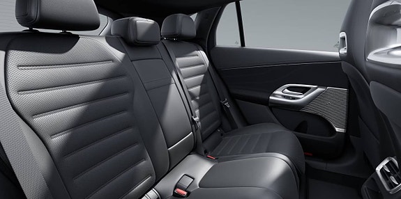 Mercedes-Benz GLC400 7 of 9