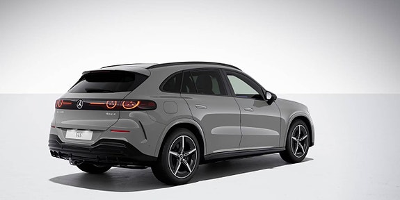 Mercedes-Benz GLC400 3 of 5