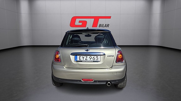 MINI Cooper 6 of 18
