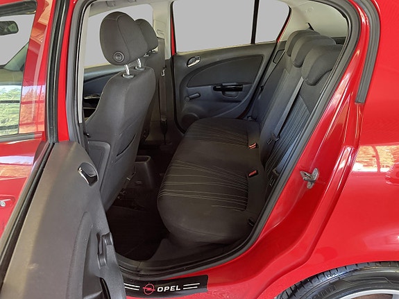 Opel Corsa 13 of 16