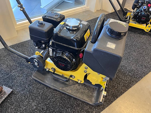 BOMAG BVP 18/45 - Markvibrator 2 of 3