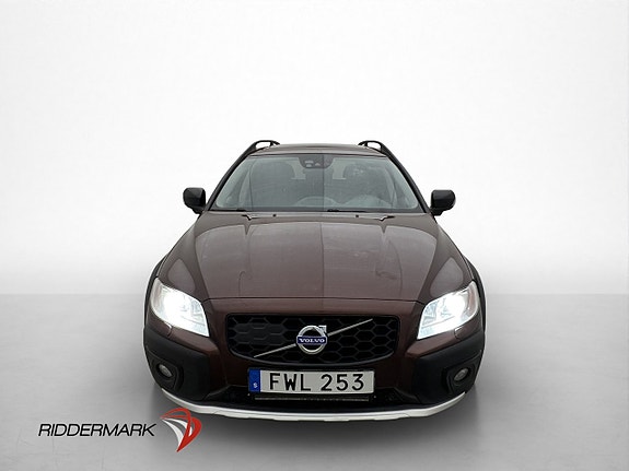 Volvo XC70 2 of 5