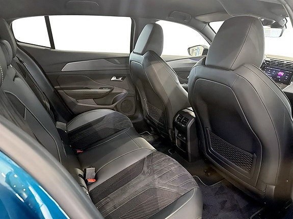 Peugeot 408 14 of 18