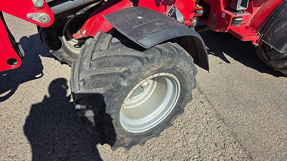 Weidemann 2080T 5 of 14