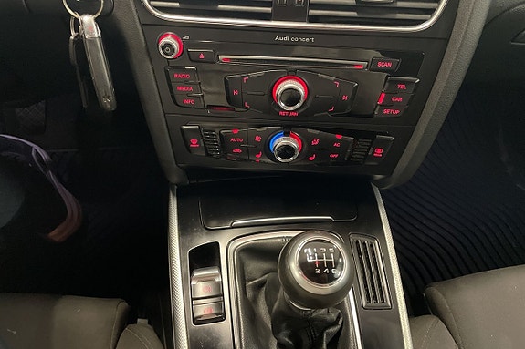 Audi A4 11 of 15