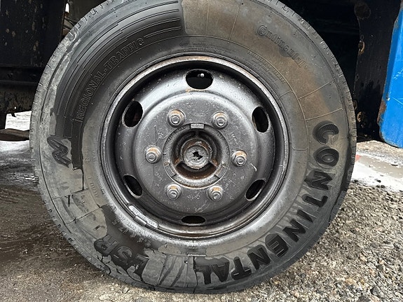 Ford Cargo 20 of 24