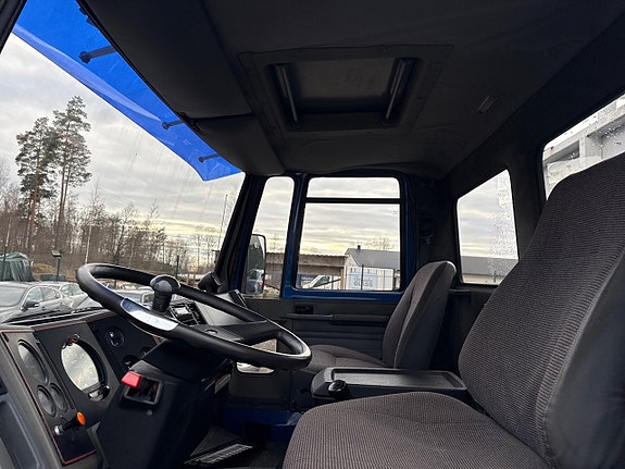 Ford Cargo 13 of 24