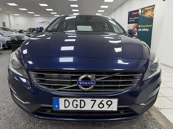 Volvo V60 14 of 15