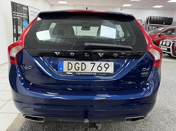 Volvo V60 13 of 15