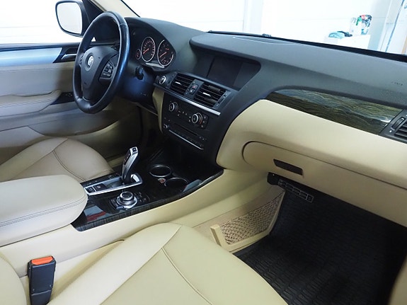 BMW X3 9 of 21
