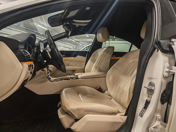 Mercedes-Benz CLS350 9 of 13