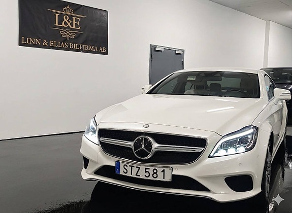 Mercedes-Benz CLS350 3 of 5