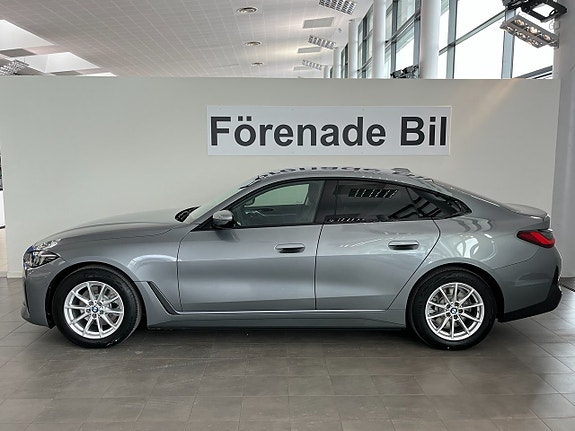 BMW i4 3 of 5