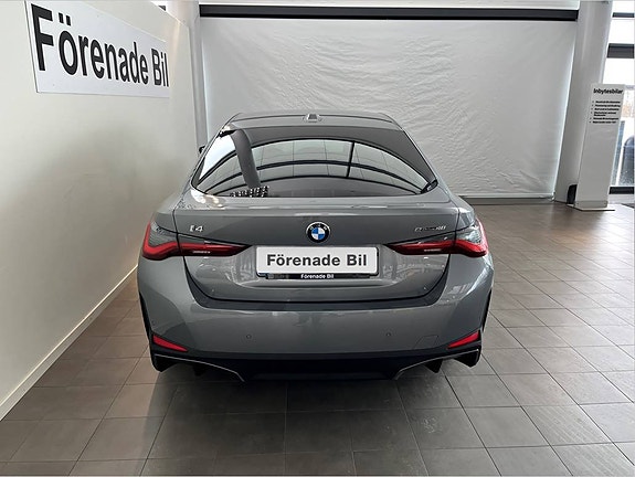 BMW i4 12 of 14