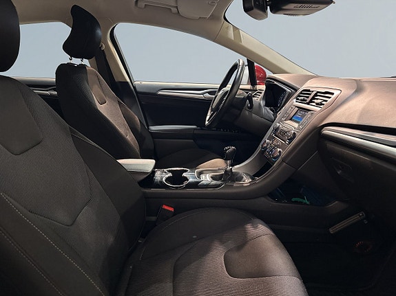 Ford Mondeo 10 of 21