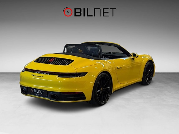 Porsche 911 2 of 25