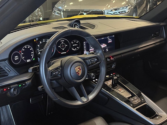 Porsche 911 17 of 25