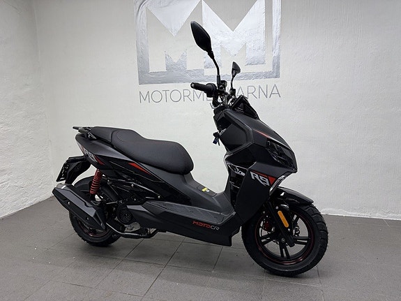MOTO CR R9 SP Naked 3 of 5