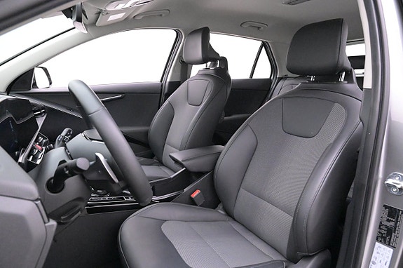 Kia Niro 11 of 27