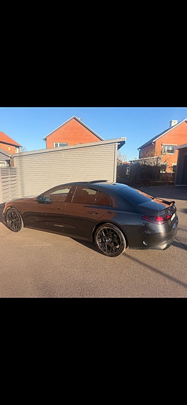 Mercedes-Benz E220 d 4 of 11