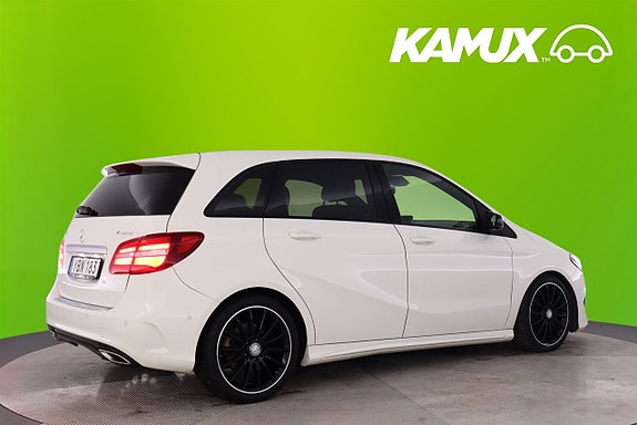 Mercedes-Benz B200 d 2 of 5