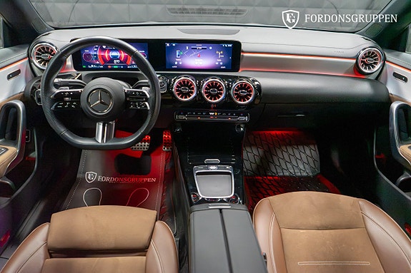 Mercedes-Benz CLA250 e 15 of 20