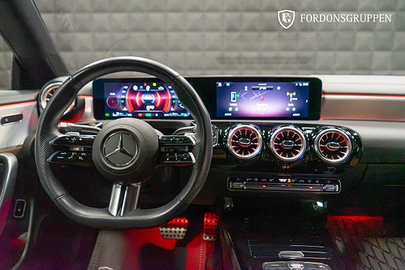 Mercedes-Benz CLA250 e 14 of 20